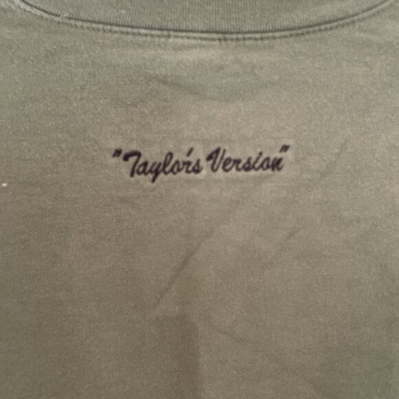 Taylor Swift All Too Well Green Crew Neck Sweatshirt Red Scarf‎ Taylor’s Ver. S - Picture 8 of 8